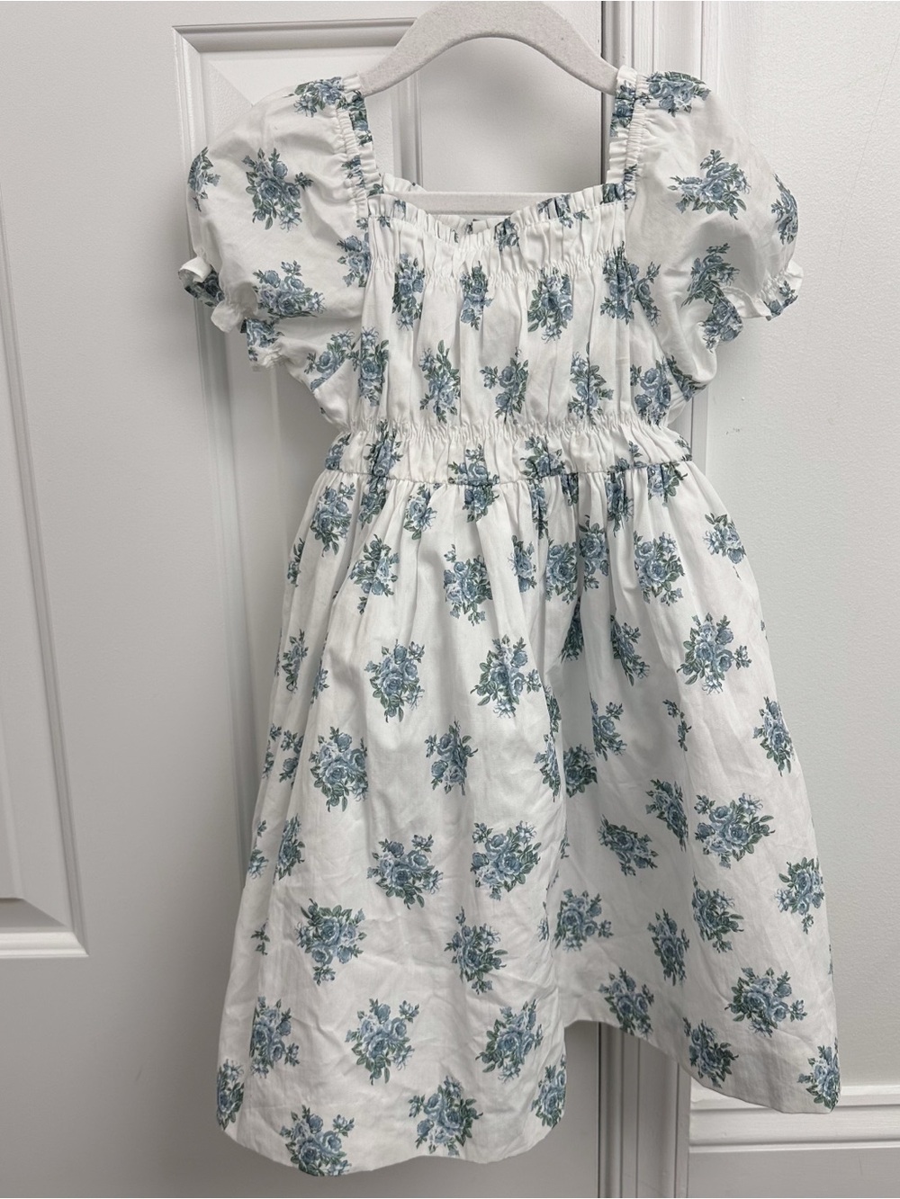 Edgehill Collection blue and white floral dress size 4